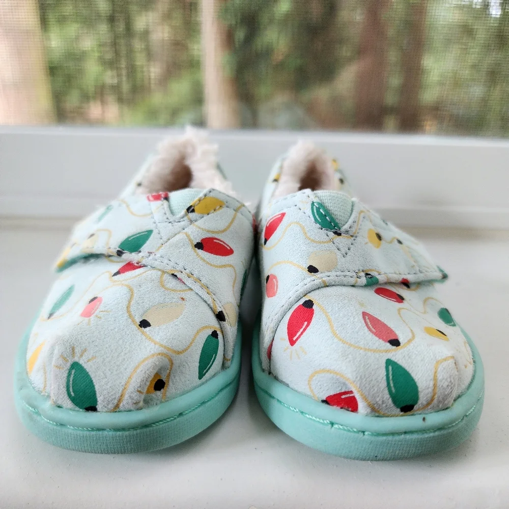 TOMs Kids Toddlers Christmas Lights Patterned Lined Slippers Size 5T